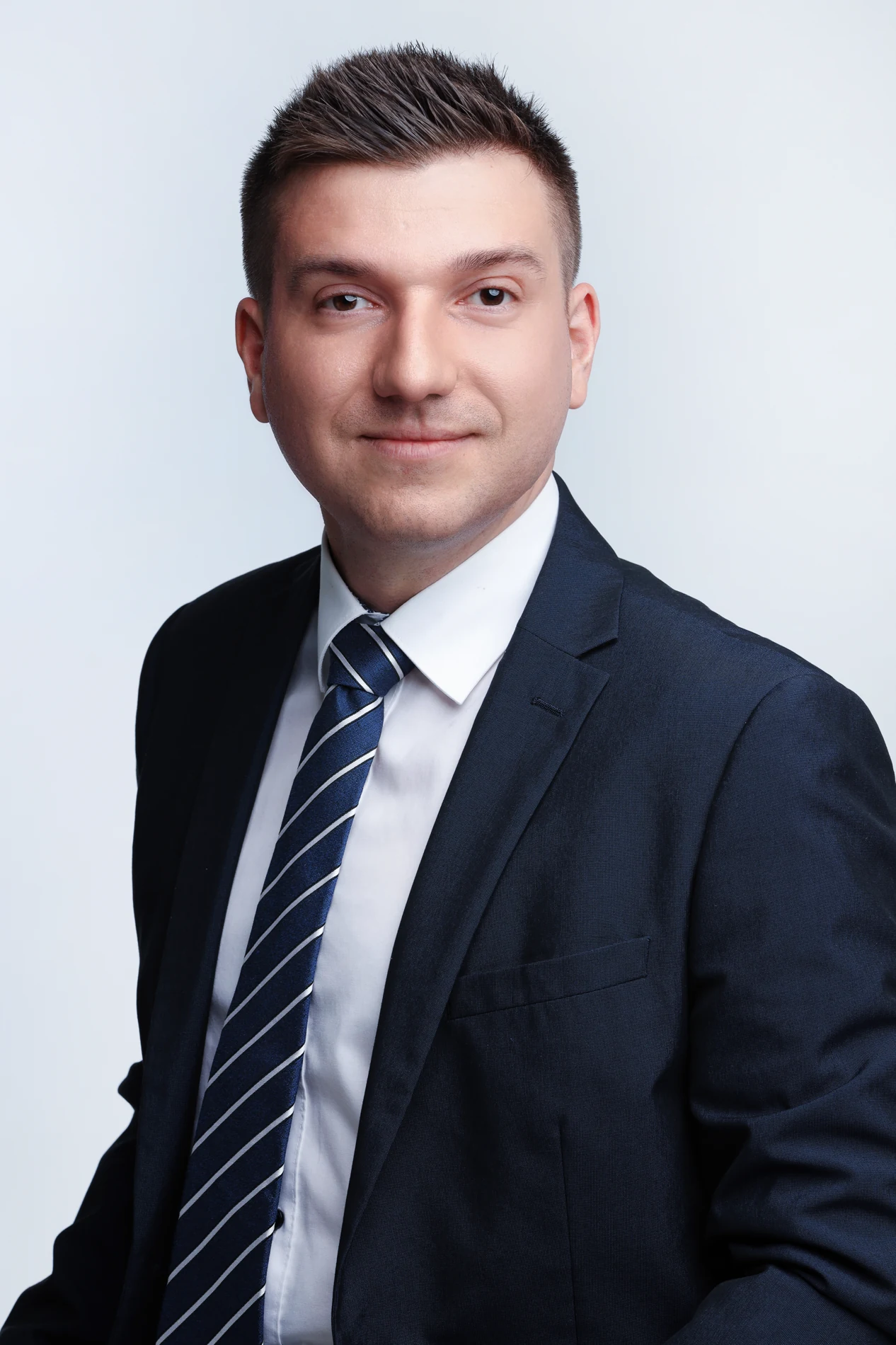 Dr. Kondacs Barnabás ügyvéd